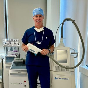 Dr Rohrer with the CoolSculpting and truFlex devices
